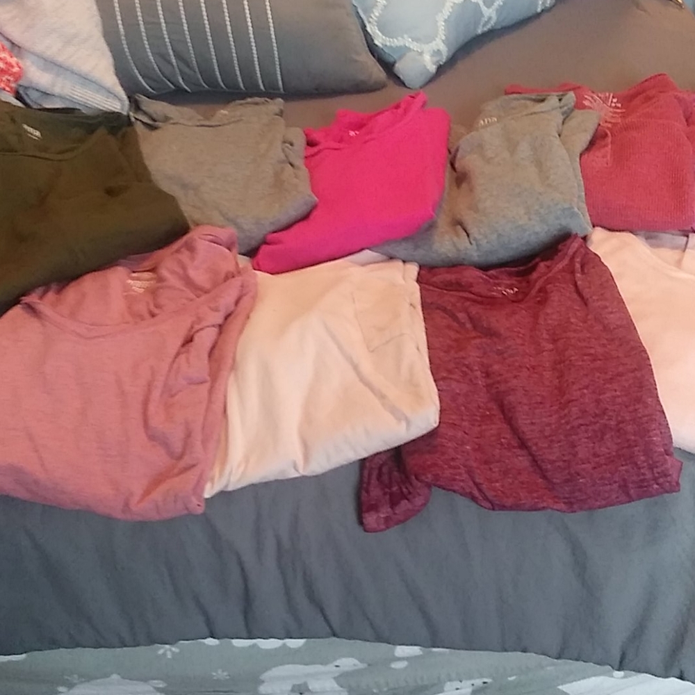 EUC Bundle of tees.
